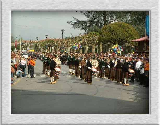 el carmin el carmen huevos pintos pola de siero alojamientos, hotel hoteles apartamentos viajar turismo rural casas rurales casas aldea pola de siero carmen carmin fiestas pola siero pola siero en fiestas fiestas asturianas