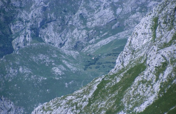 picos de europa, cortesia de J.Picallo, mas fotos en www.picoseuropa.net